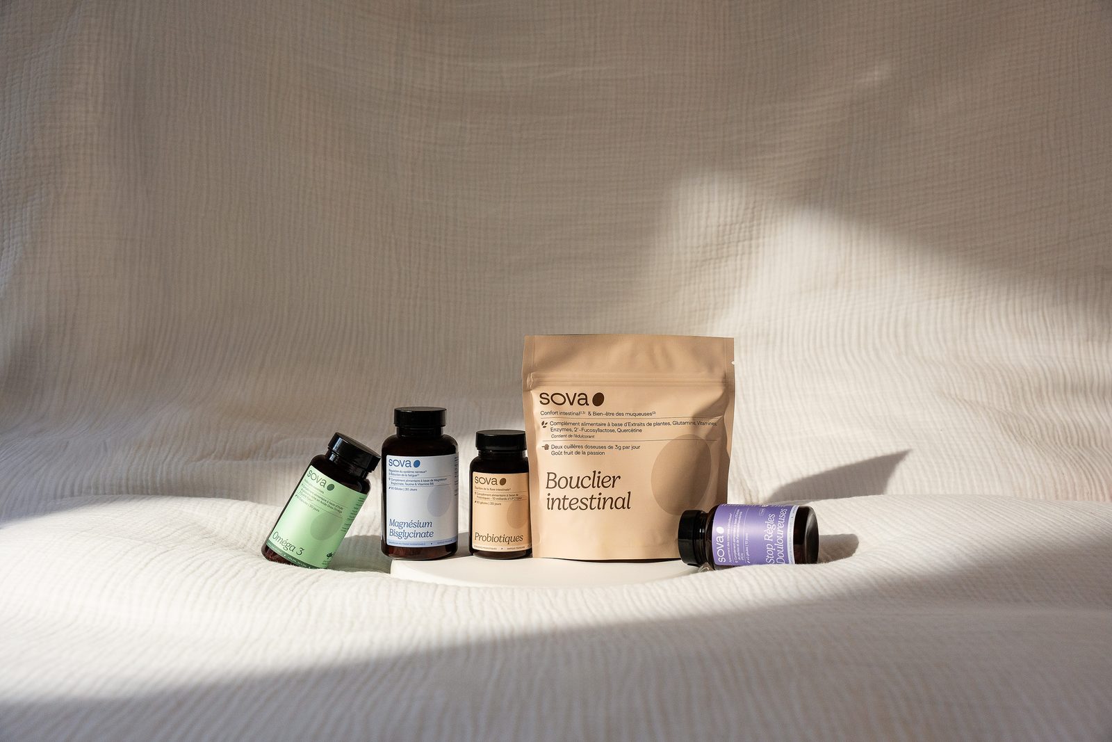 Mise en scène lit — gamme SOVA en lumière naturelle